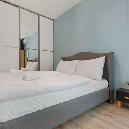 Lam Mint - Ac - Balcony *